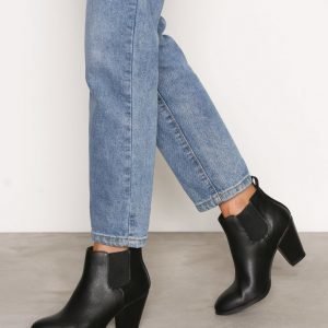 Bianco Heel Chelsea Boot Bootsit Black