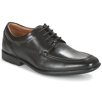 Clarks GOSWORTH APRON kävelykengät