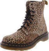 Dr Martens Beckett 8-eye boot