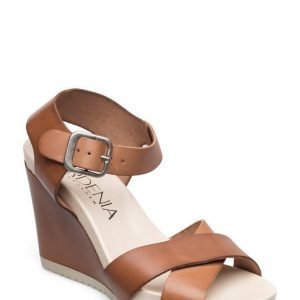 Gardenia Sandal