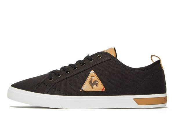 Le Coq Sportif Ares Musta