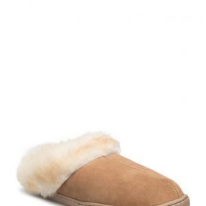 Minnetonka Sheepskin Mule