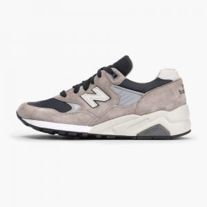 New Balance M585GR