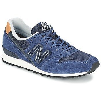 New Balance WR996 matalavartiset tennarit