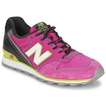 New Balance WR996 matalavartiset tennarit