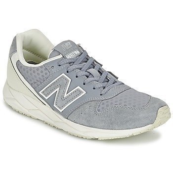 New Balance WRT96 matalavartiset tennarit