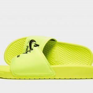 Nike Sportswear Benassi Text Slides Keltainen