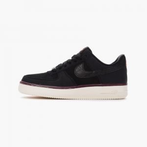 Nike Wmns Air Force 1 07 Suede