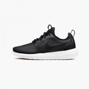 Nike Wmns Roshe Two SI