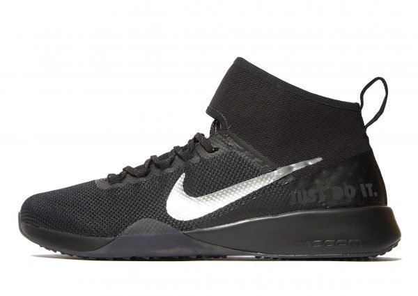 Nike Zoom Strong 2 Musta