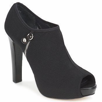 Stuart Weitzman GIVE-UP nilkkurit