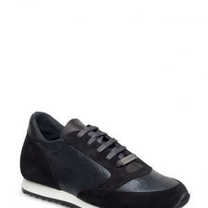 Stylesnob Geena Sneaker