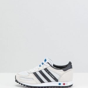 adidas Originals sneakerit