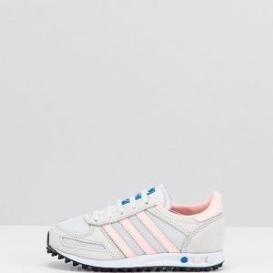 adidas Originals sneakerit