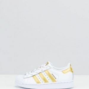 adidas Originals sneakerit